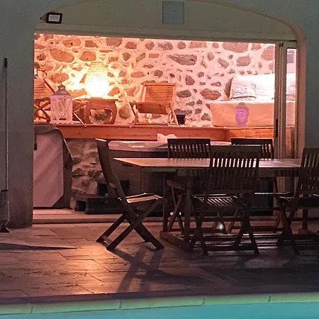 Clarimor Villa