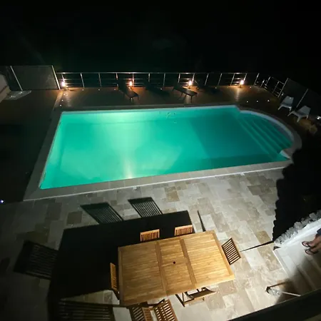 Clarimor Villa