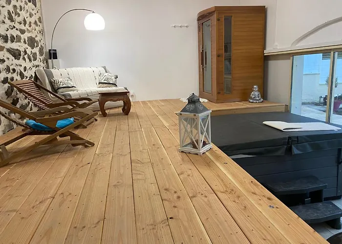 Clarimor Villa *